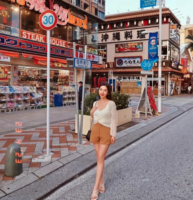 Hướng Dẫn Du Lịch Okinawa 2025: Lịch Trình 4 Ngày 3 Đêm Tự Túc Hoàn Hảo